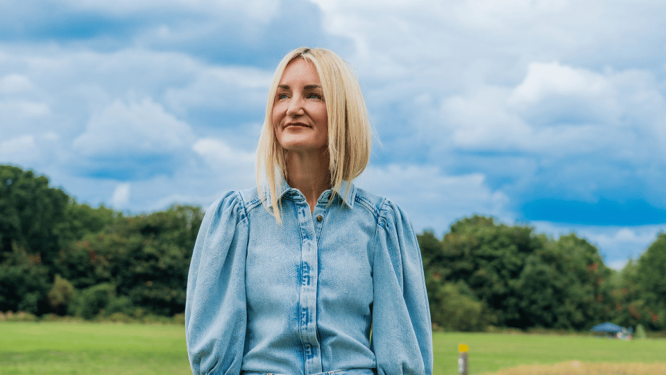 Helen Live Your Life Thumbnail